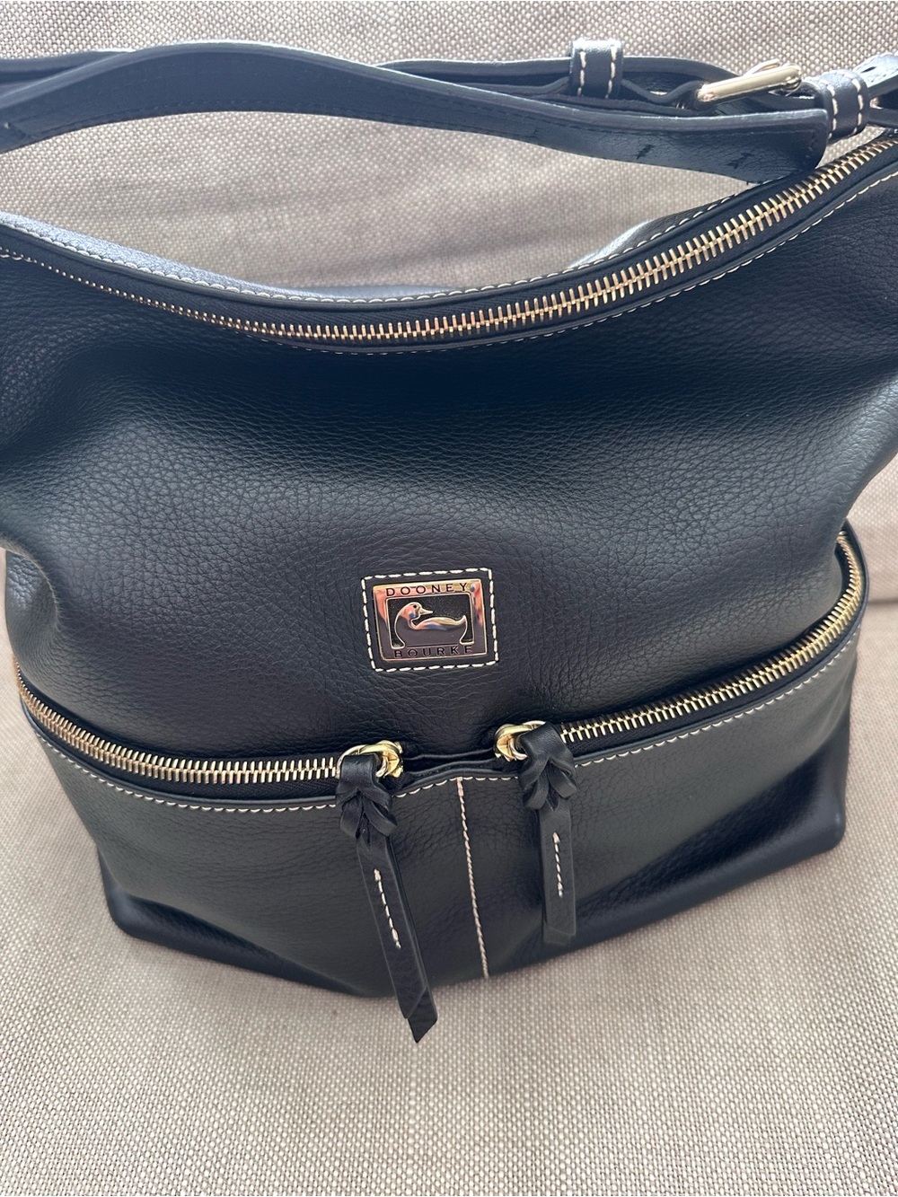 The Dooney & Bourke Dillen Large Pocket Sac Hobo Bag - Retired
